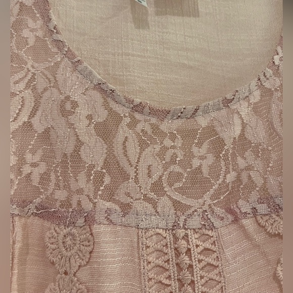 Forgotten Grace Women Blouse - Picture 7 of 7